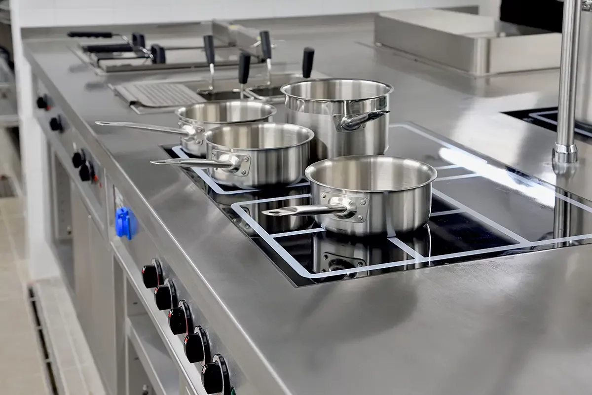 Lamiera in acciaio inox Aisi 304/304L satinata scotch brite 1,2x625x625mm con pvc - immagine 3